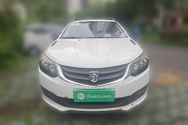 Used Baojun 610 2014 CROSS 1.5L Manual Comfort Model Front