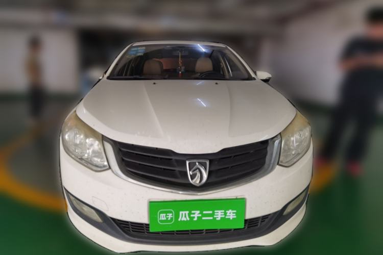 Used Baojun 610 2014 1.5L automatic comfort version Front