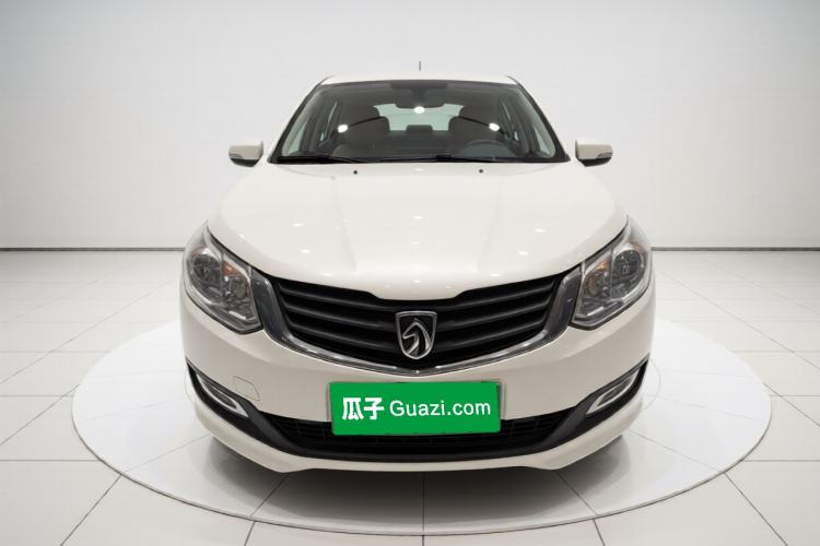 Used Baojun 610 2014 1.5L manual Comfort trim level Front