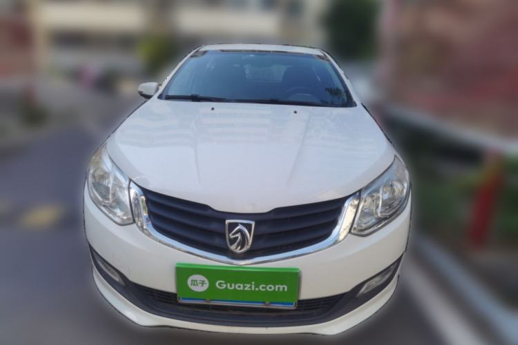 Used Baojun 610 2014 1.5L manual Comfort trim level Front