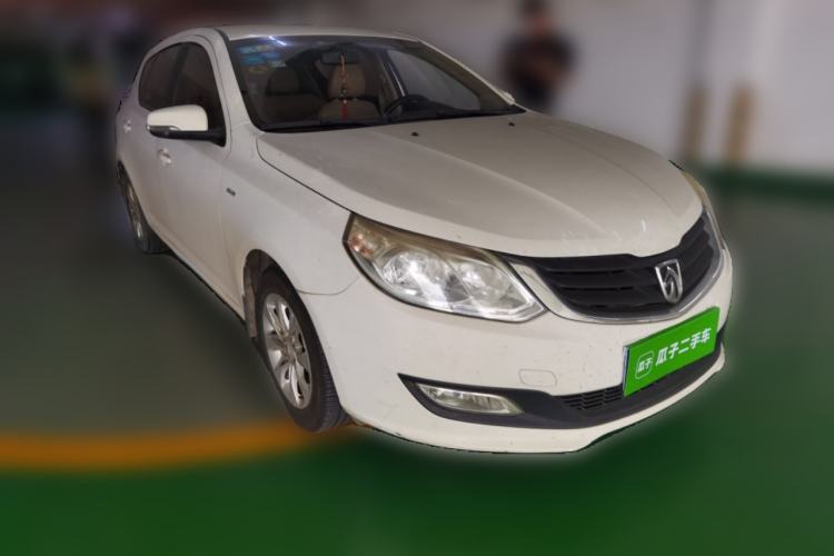 Used Baojun 610 2014 1.5L automatic comfort version Front Right 45 Deg