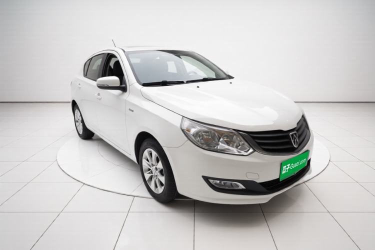 Used Baojun 610 2014 1.5L manual Comfort trim level Front Right 45 Deg