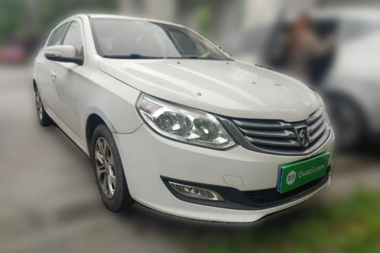 Used Baojun 610 2014 1.5L manual Comfort trim level Front Right 45 Deg