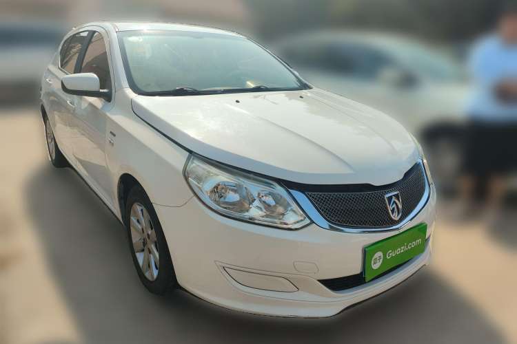 Used Baojun 610 2014 1.5L manual standard version Front Right 45 Deg