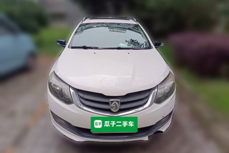 Used Baojun 610 2014 CROSS 1.5L Automatic Luxury Model Front