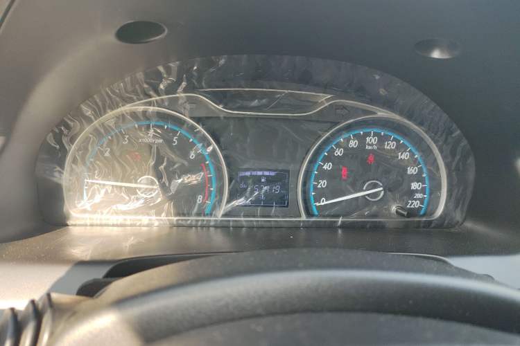 Used Baojun 610 2014 1.5L manual standard version Instrument Cluster