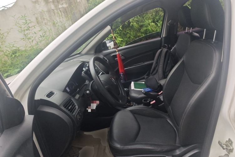 Used Baojun 610 2014 CROSS 1.5L Manual Comfort Model Left Front Seat
