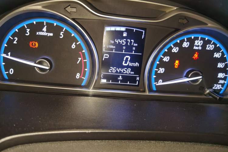 Used Baojun 610 2014 1.5L automatic comfort version Odometer Close Up