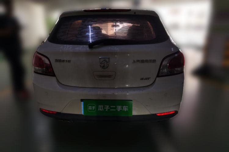 Used Baojun 610 2014 1.5L automatic comfort version Rear