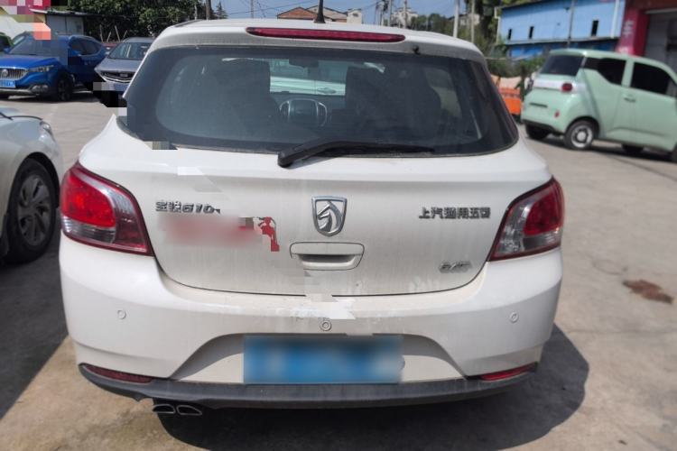 Used Baojun 610 2014 1.5L automatic luxury version Rear