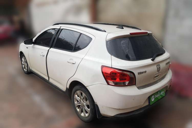 Used Baojun 610 2014 CROSS 1.5L Manual Comfort Model Rear Left 45 Deg