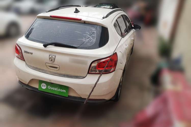 Used Baojun 610 2014 CROSS 1.5L Manual Comfort Model Rear Right 45 Deg