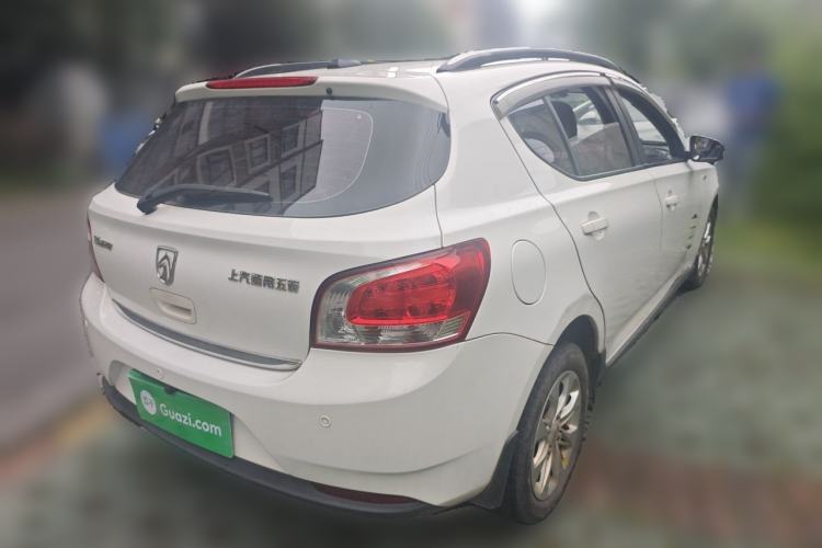 Used Baojun 610 2014 CROSS 1.5L Manual Comfort Model Rear Right 45 Deg