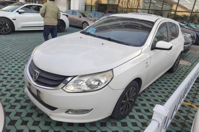 Used Baojun 610 2014 1.5L manual standard version