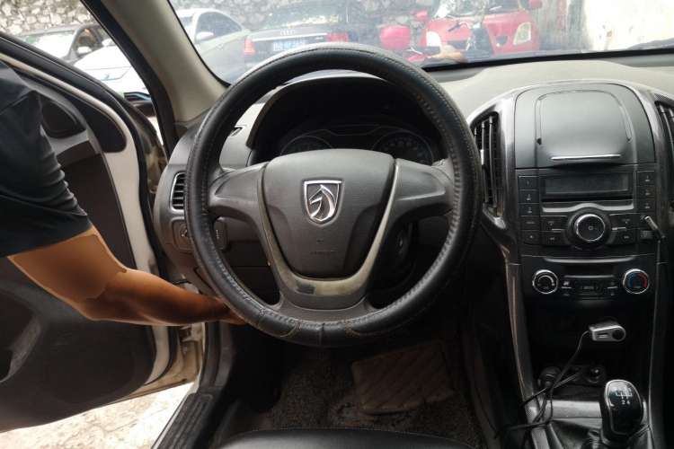 Used Baojun 610 2014 CROSS 1.5L Manual Comfort Model Steering Wheel