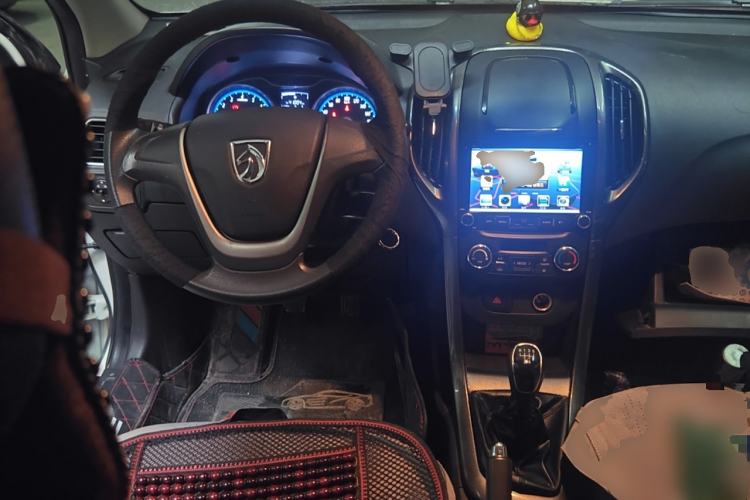 Used Baojun 610 2014 CROSS 1.5L Manual Comfort Model Steering Wheel