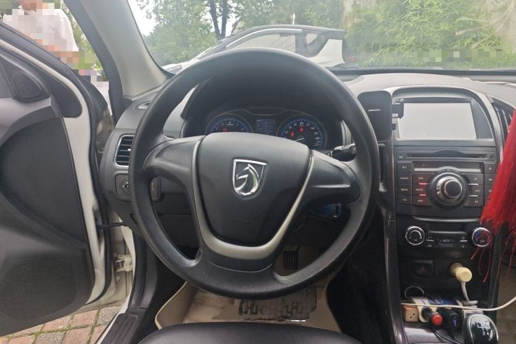 Used Baojun 610 2014 CROSS 1.5L Manual Comfort Model Steering Wheel