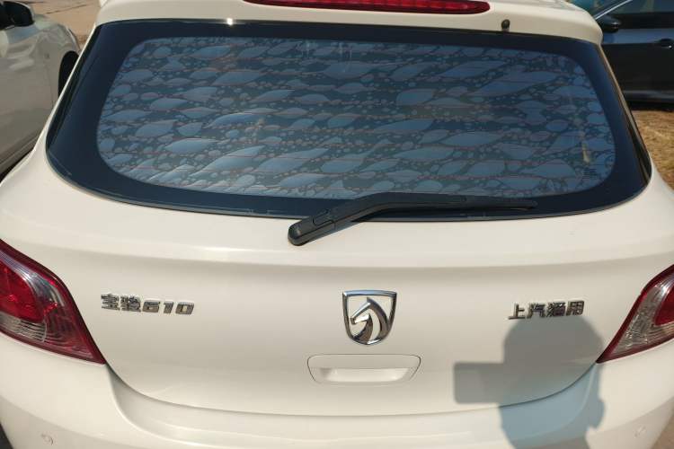 Used Baojun 610 2014 1.5L manual standard version Trunk