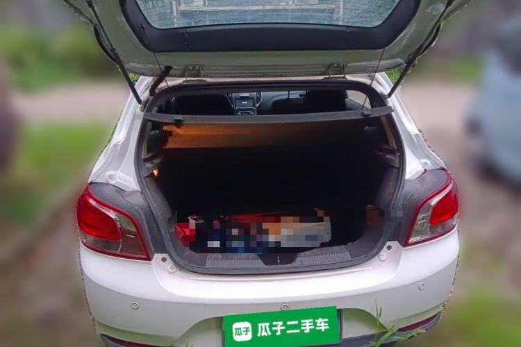 Used Baojun 610 2014 CROSS 1.5L Automatic Luxury Model Trunk