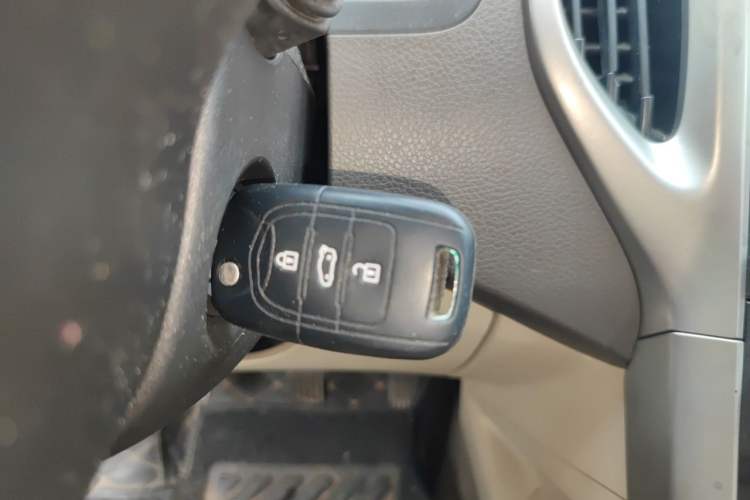 Used Baojun 610 2014 1.5L manual Comfort trim level Vehicle Key