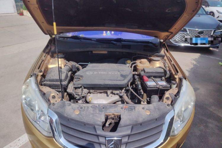 Used Baojun 610 2014 1.5L manual standard version Engine Bay
