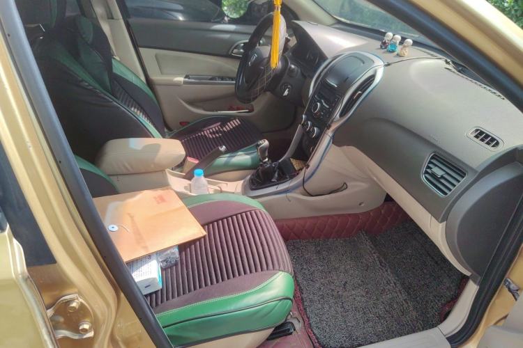Used Baojun 610 2014 1.5L manual standard version Left Front Seat