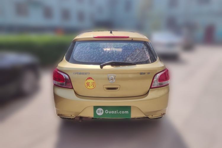Used Baojun 610 2014 1.5L manual standard version Rear