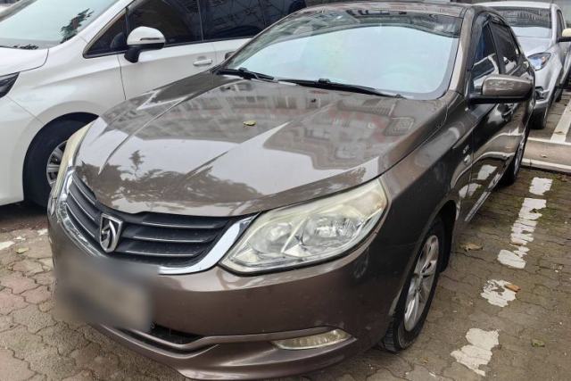 Used Baojun 630 2013 1.5L automatic Elite version