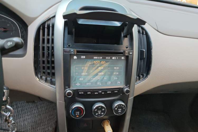 Used Baojun 630 2011 1.5L manual standard version Audio And AC Panel