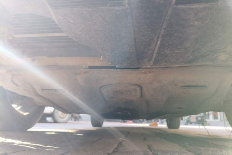Used Baojun 630 2011 1.5L manual Elite version Chassis Front