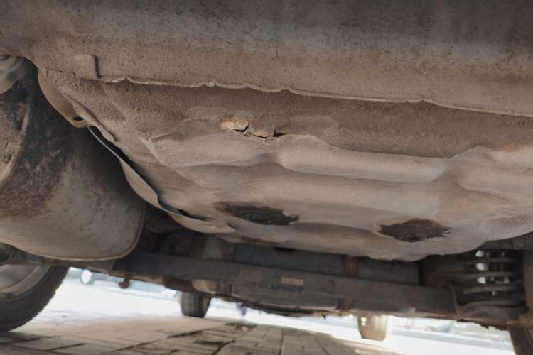 Used Baojun 630 2011 1.5L manual Elite version Chassis Rear