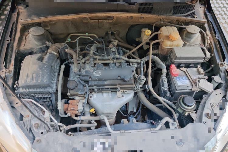Used Baojun 630 2011 1.5L manual standard version Engine Bay