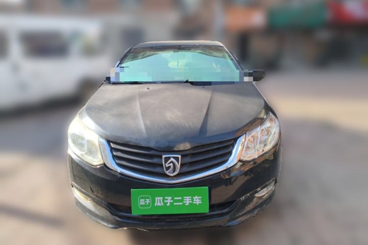 Used Baojun 630 2011 1.5L manual Elite version Front