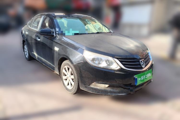 Used Baojun 630 2011 1.5L manual Elite version Front Right 45 Deg
