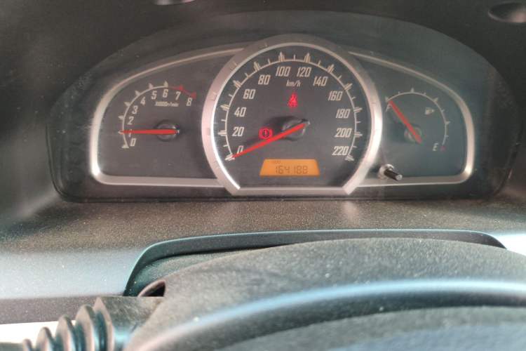 Used Baojun 630 2011 1.5L manual Elite version Odometer Close Up