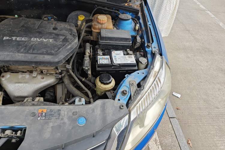 Used Baojun 630 2011 1.5L manual Comfort trim level Engine Bay Left