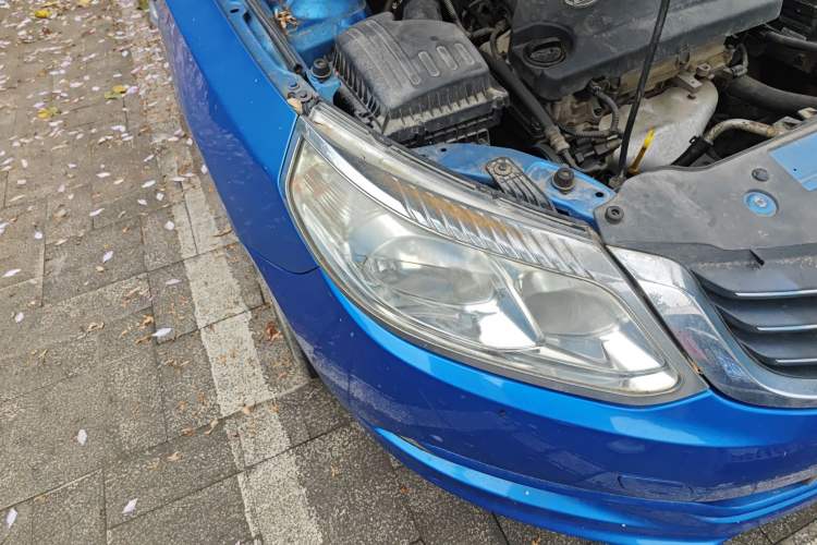 Used Baojun 630 2011 1.5L manual Comfort trim level Right Front Headlight