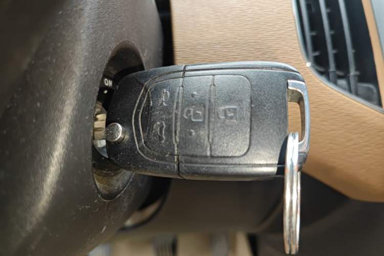 Used Baojun 630 2011 1.5L manual Comfort trim level Vehicle Key