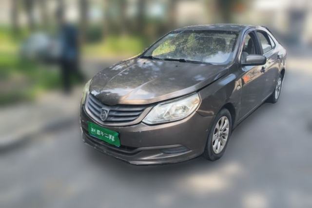 Używany Baojun 630 2011 1.5L manual standard version