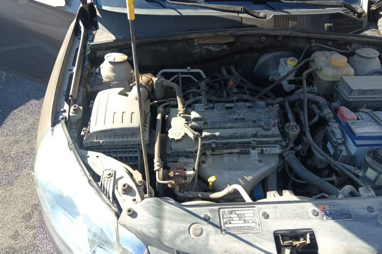 Used Baojun 630 2011 1.5L manual Comfort trim level Engine Bay Right