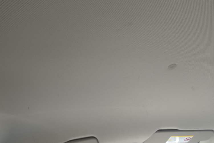 Used Baojun 630 2011 1.5L manual Comfort trim level Headliner