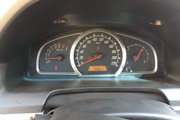 Used Baojun 630 2011 1.5L manual Comfort trim level Instrument Cluster