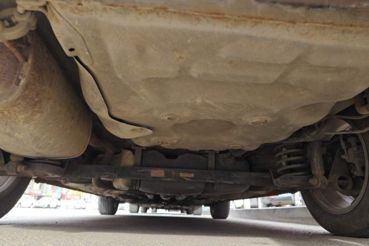 Used Baojun 630 2011 1.5L manual Comfort trim level Chassis Rear