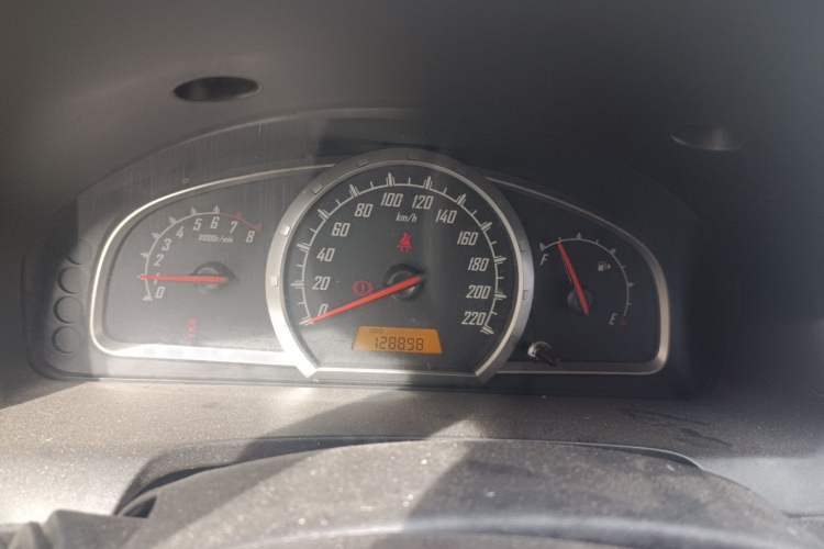 Used Baojun 630 2011 1.5L manual Comfort trim level Instrument Cluster