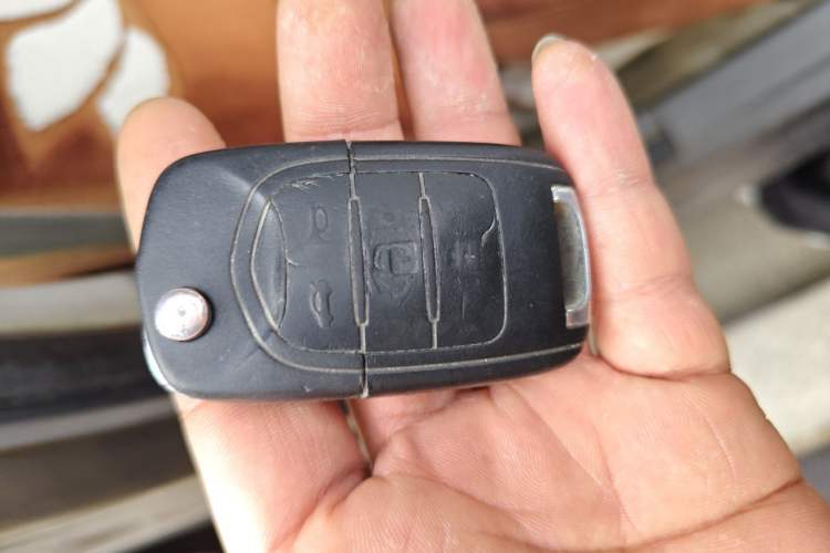Used Baojun 630 2011 1.5L manual Comfort trim level Vehicle Key