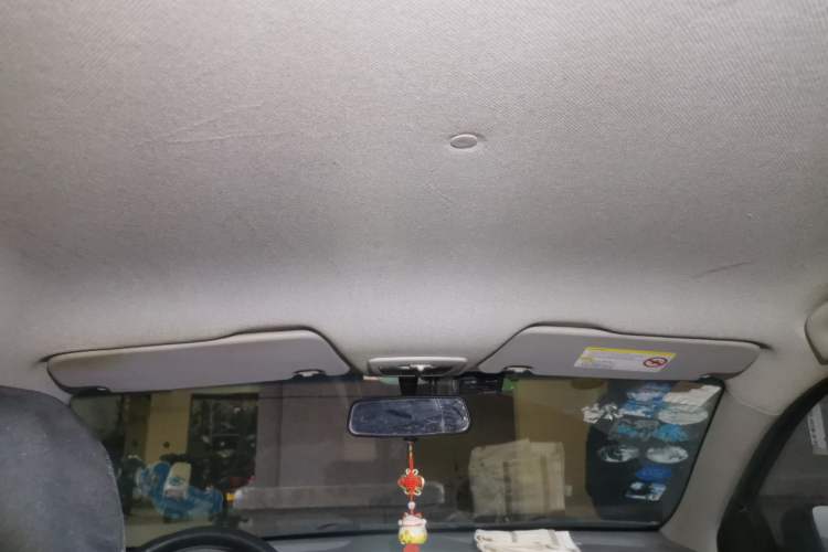 Used Baojun 630 2011 1.5L manual Comfort trim level Headliner