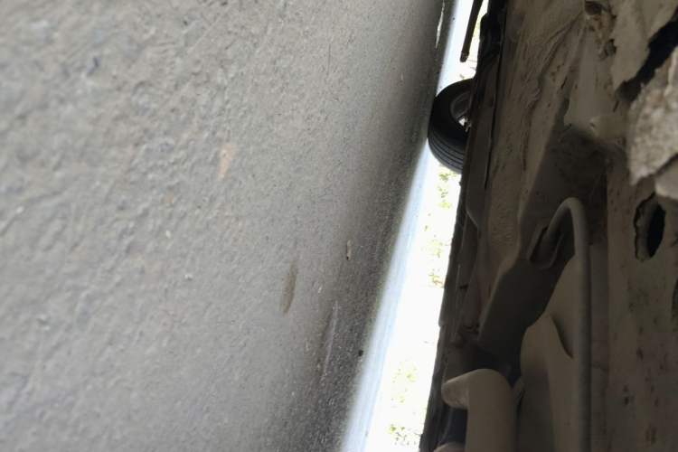 Used Baojun 630 2011 1.5L manual Comfort trim level Chassis Rear Left