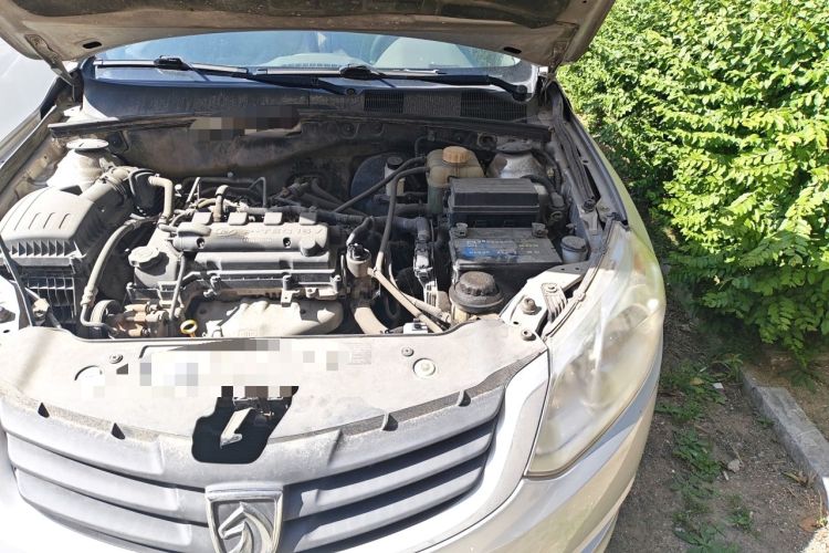 Used Baojun 630 2011 1.5L manual standard version Engine Bay Left