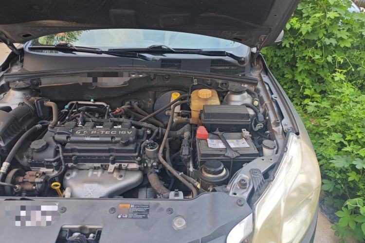 Used Baojun 630 2011 1.5L manual Elite version Engine Bay Left