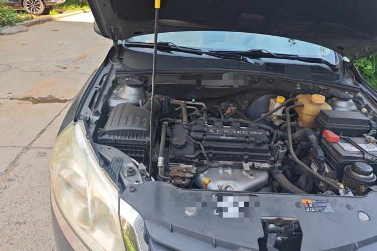 Used Baojun 630 2011 1.5L manual Elite version Engine Bay Right
